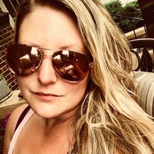 Meet your Posher, Rachel